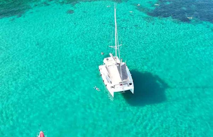Alquiler de catamarán en Ibiza