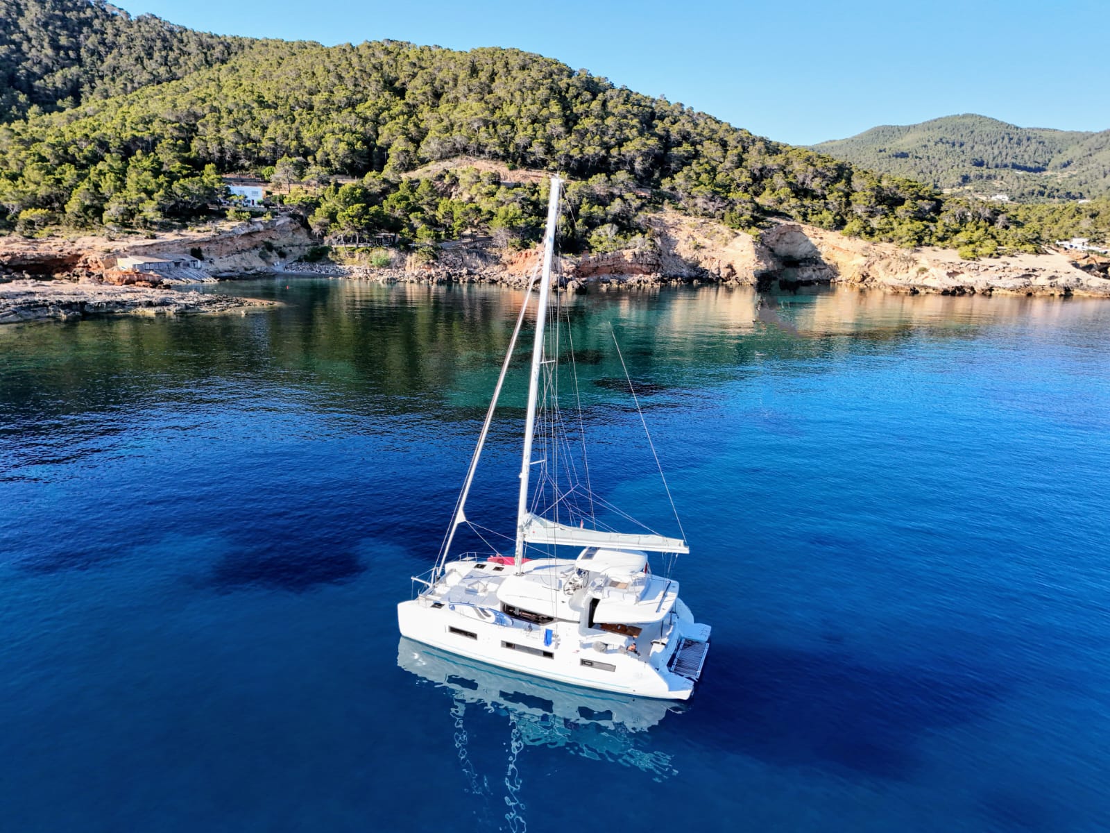 lagoon 51 fondeado en ibiza